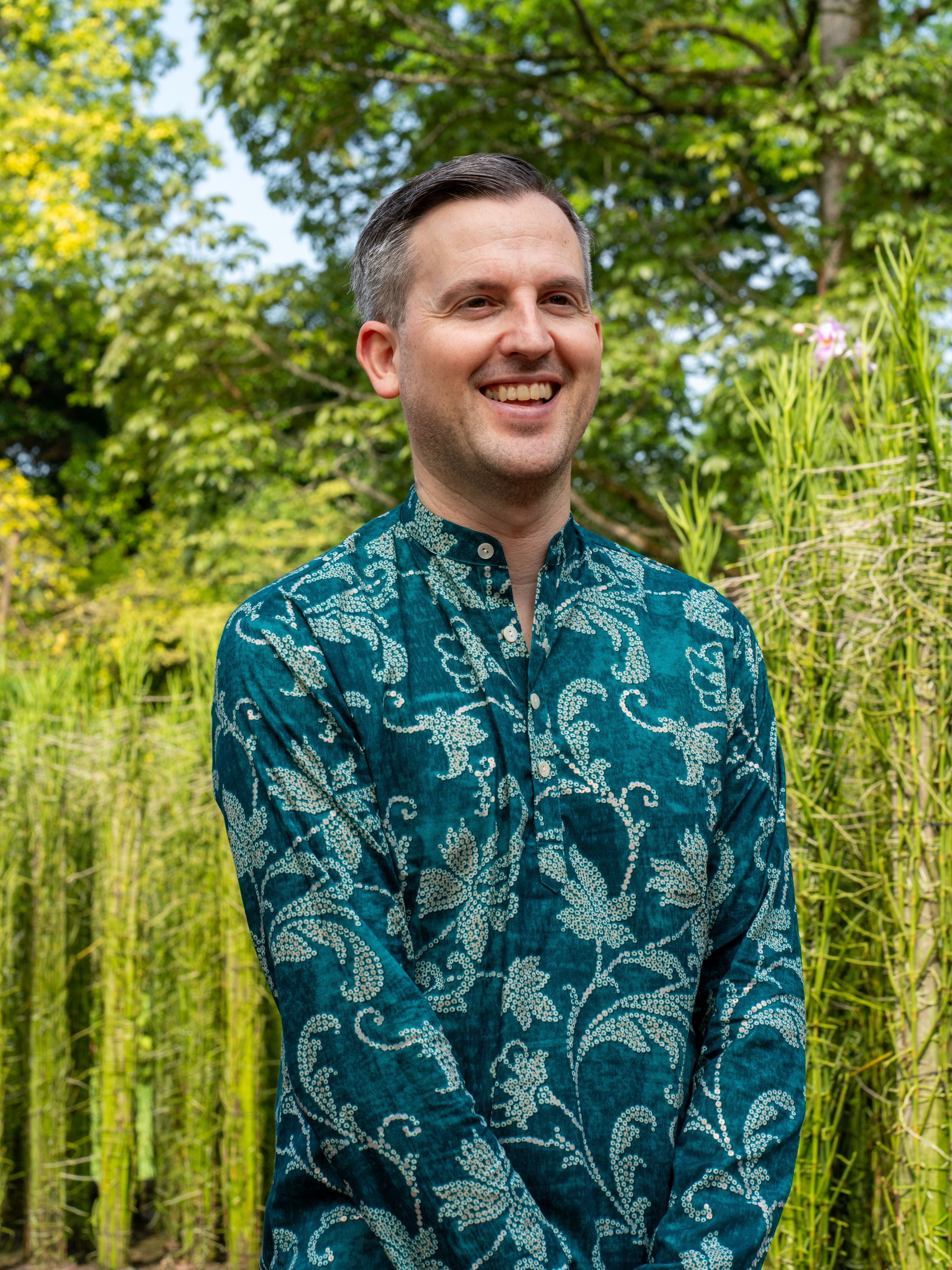 Alia Men's Short Kurta in Green & Gold