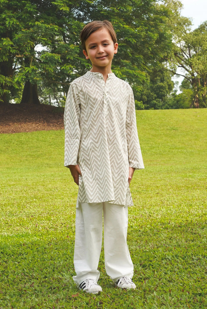 Zoya Boys White & Gold Kurta Pajama in Cotton