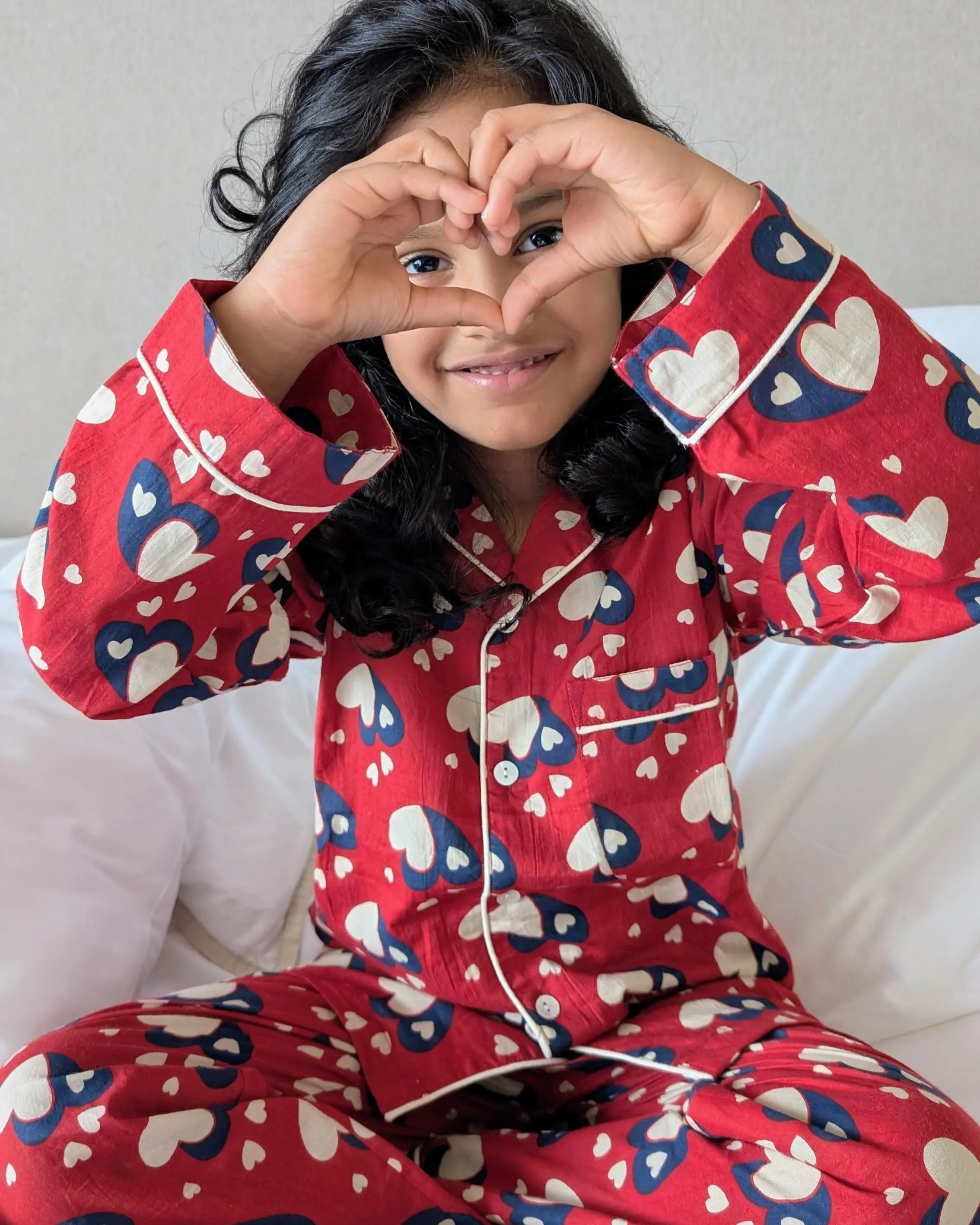 Christmas heart print pajama set in red cotton for kids