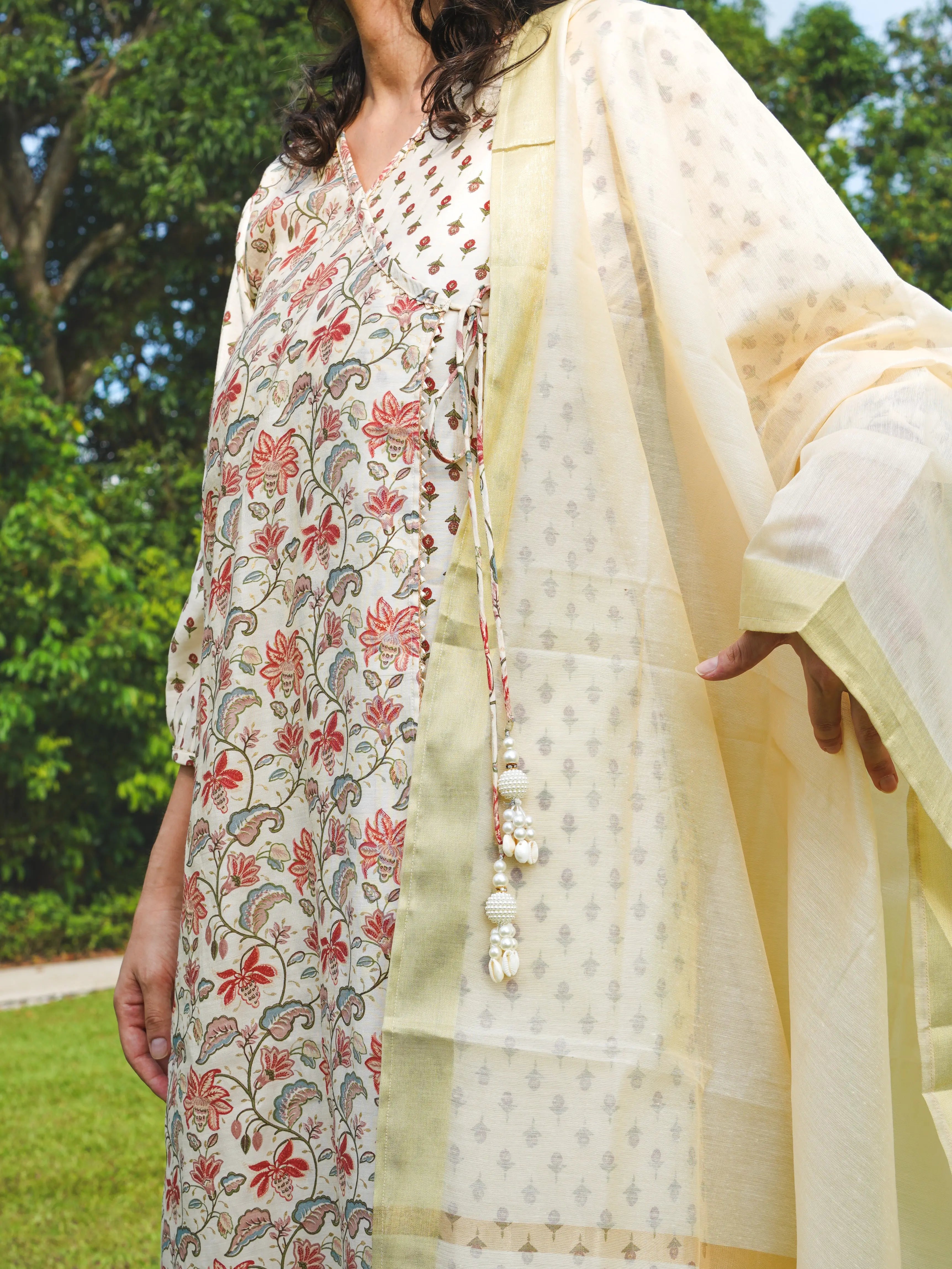 Nia Womens Pearl White Floral Angarkha Kurti & Salwar with Dupatta set in Muslin Cotton