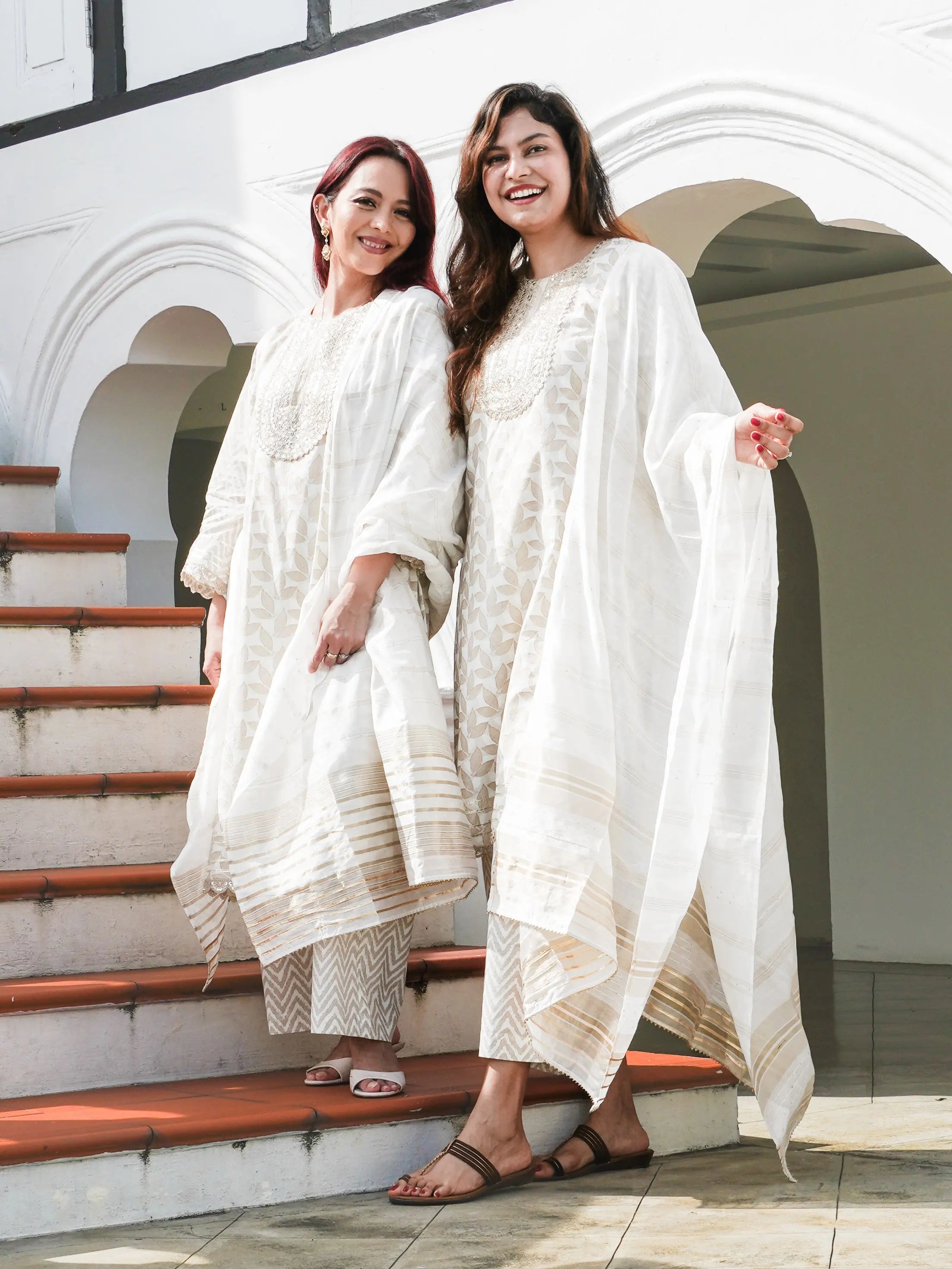 Zoya Women White & Gold Kurta Salwar in Cotton