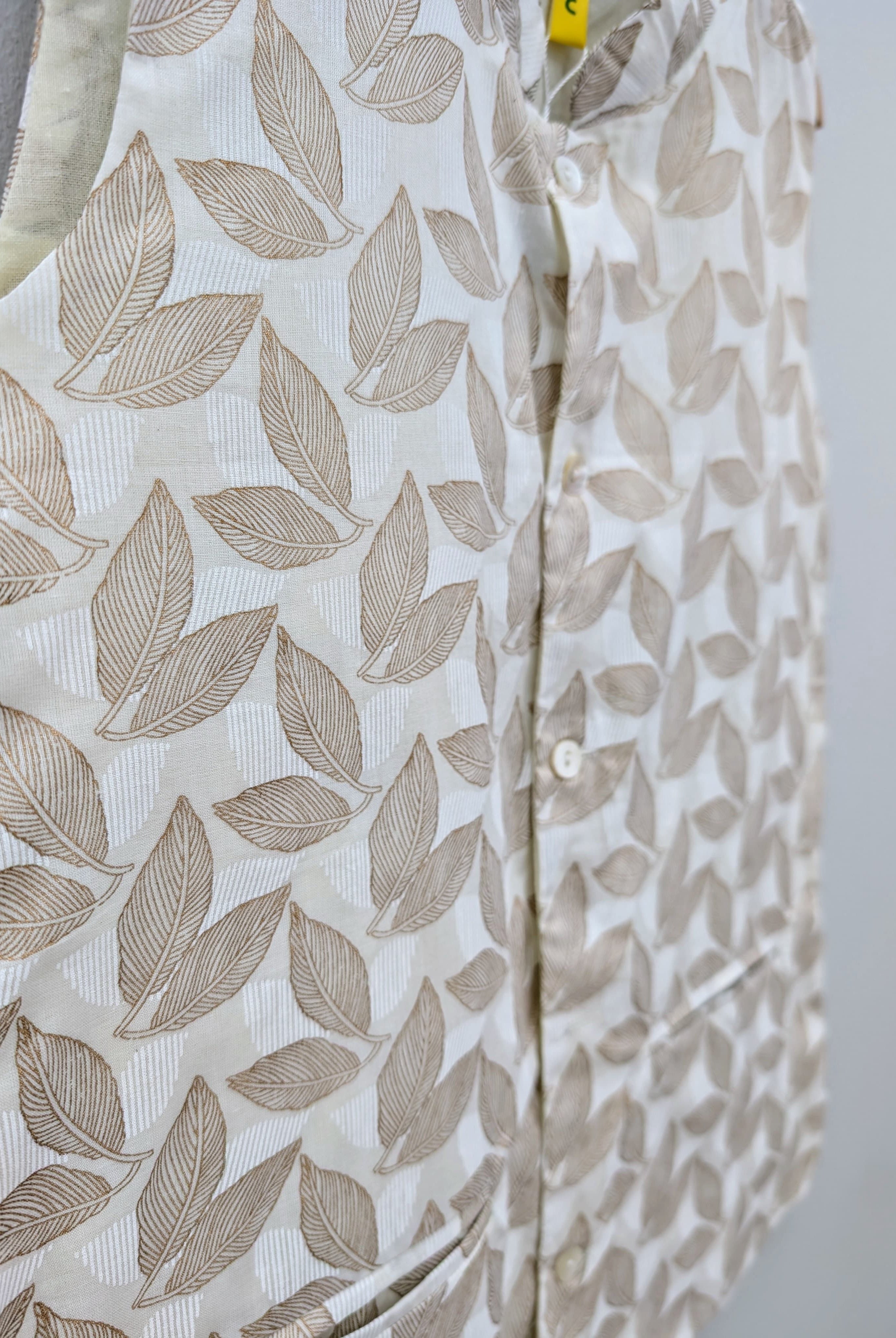 Zoya jacket white and gold