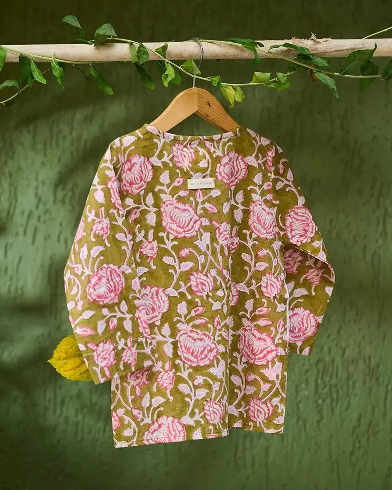 Pre-order - ‘Sleepover Party’ Unisex Kurta in Green Floral Hand block print Cotton Malmal - Nimbu Kids