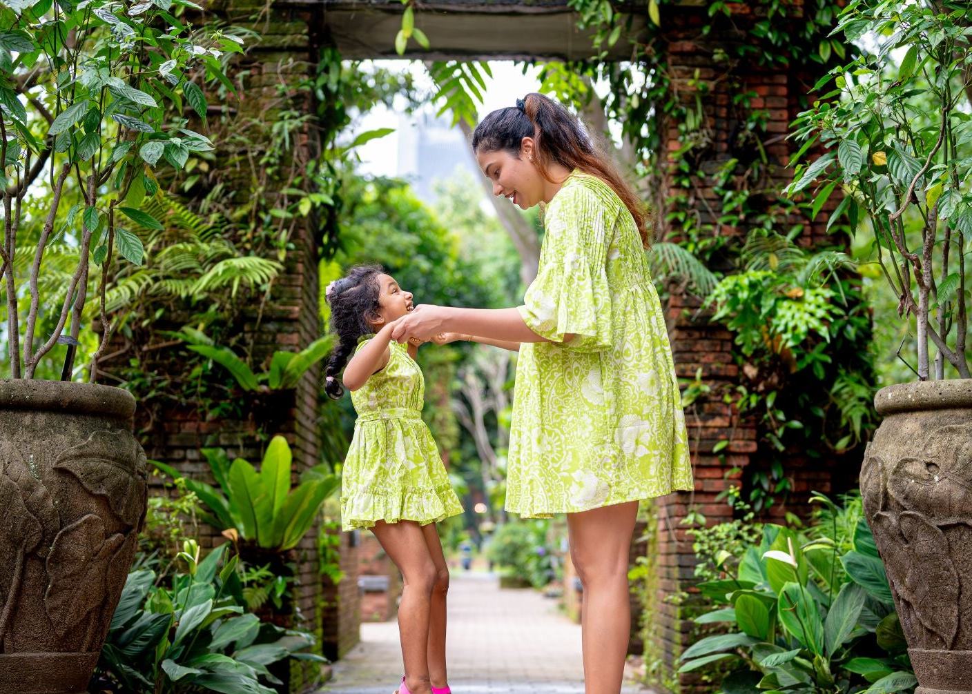 Matching Family Outfits Singapore 2025: Christmas & Holiday Fashion - Nimbu
