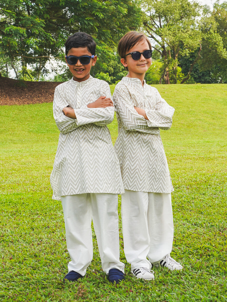 Zoya Boys White & Gold Kurta Pajama in Cotton