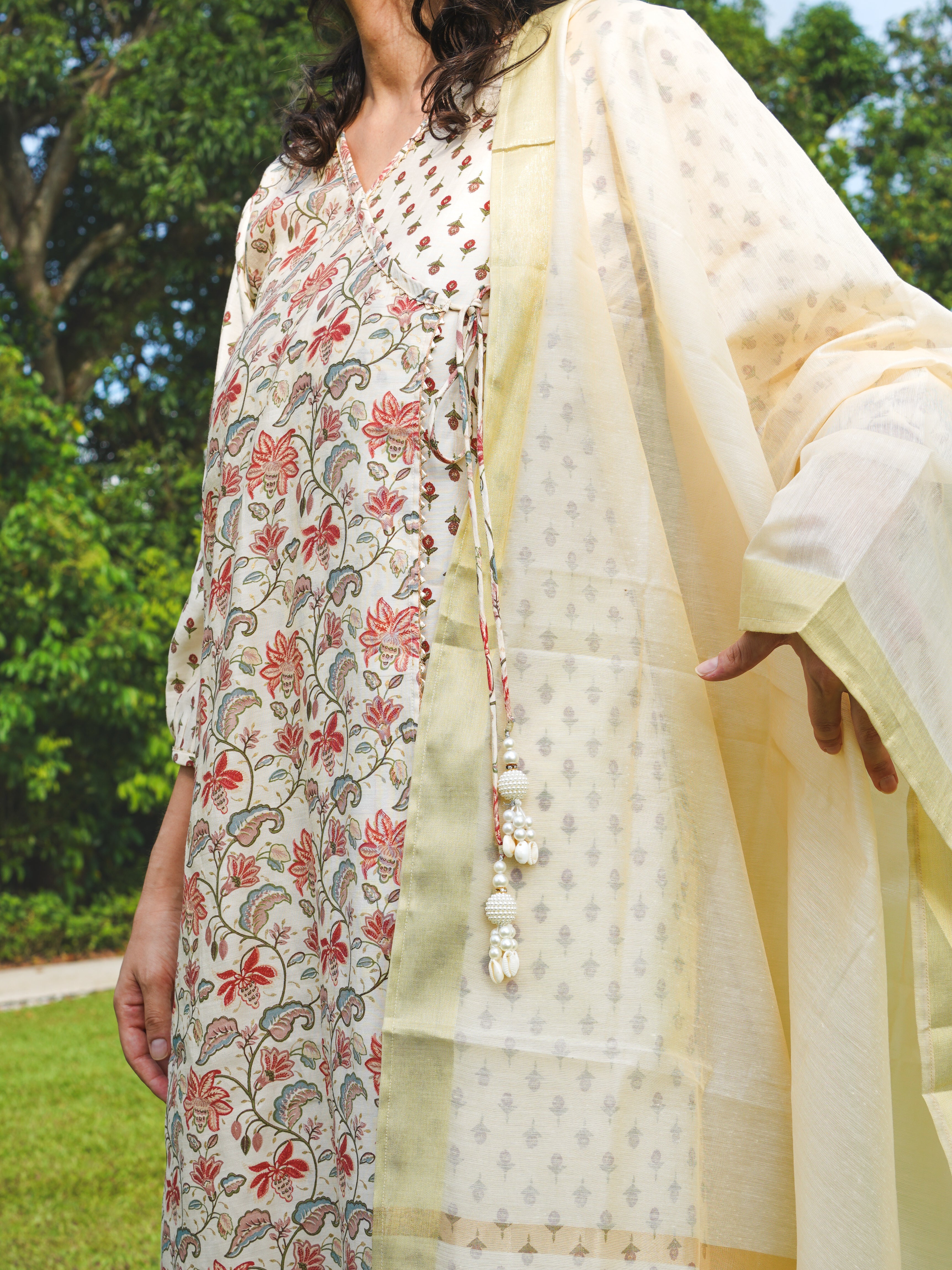 Nia Womens Pearl White Floral Angarkha Kurti & Salwar with Dupatta set in Muslin Cotton