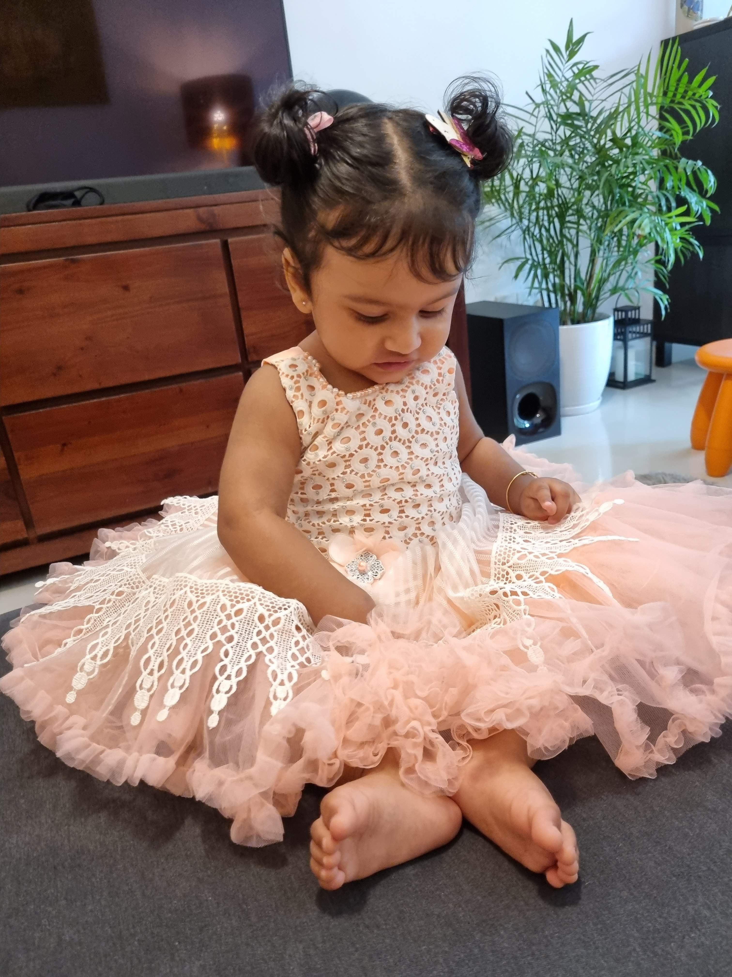 [6-12 months] Preloved Queen Pink Frilly Frock - Nimbu Kids