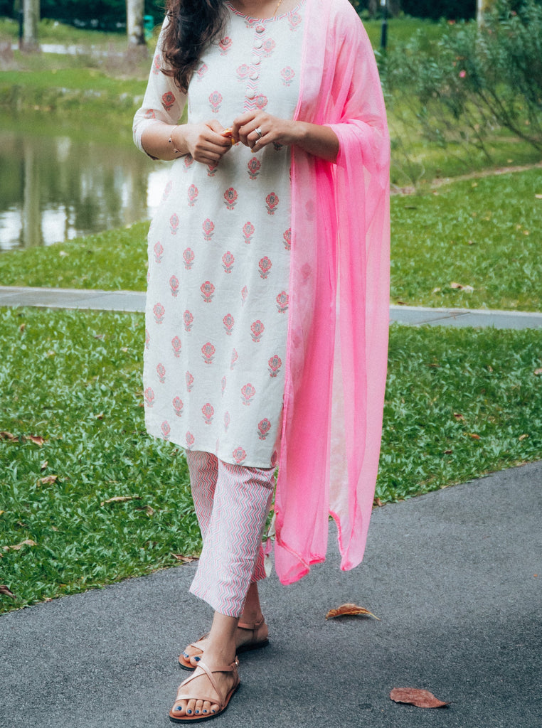 Women's Blossom Kurta with Pants in Baby Pink - Nimbu Kids