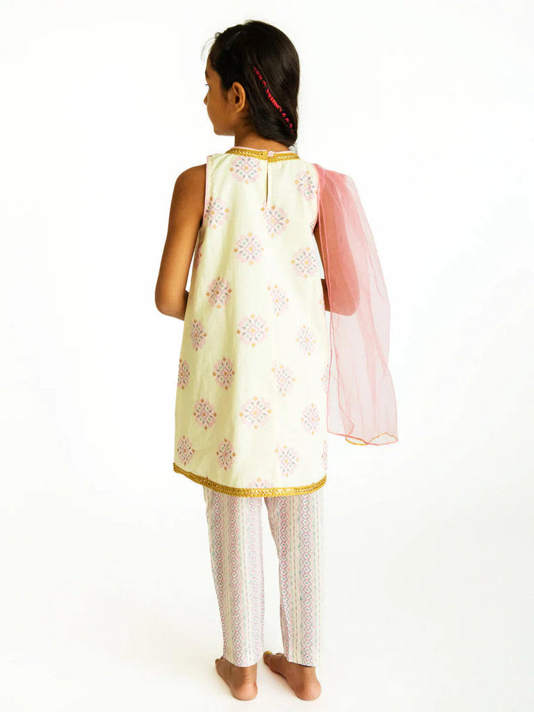 [5-6 yrs] Preloved Bloom Pink Sleeveless Kurti Pants Set - Nimbu Kids